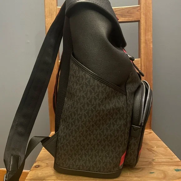 Michael Kors Black and Red Men's Backpack - Picture 4 of 7